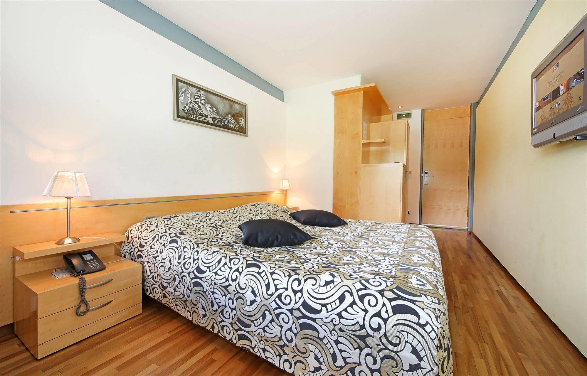 Hotel Grosuplje Extérieur photo